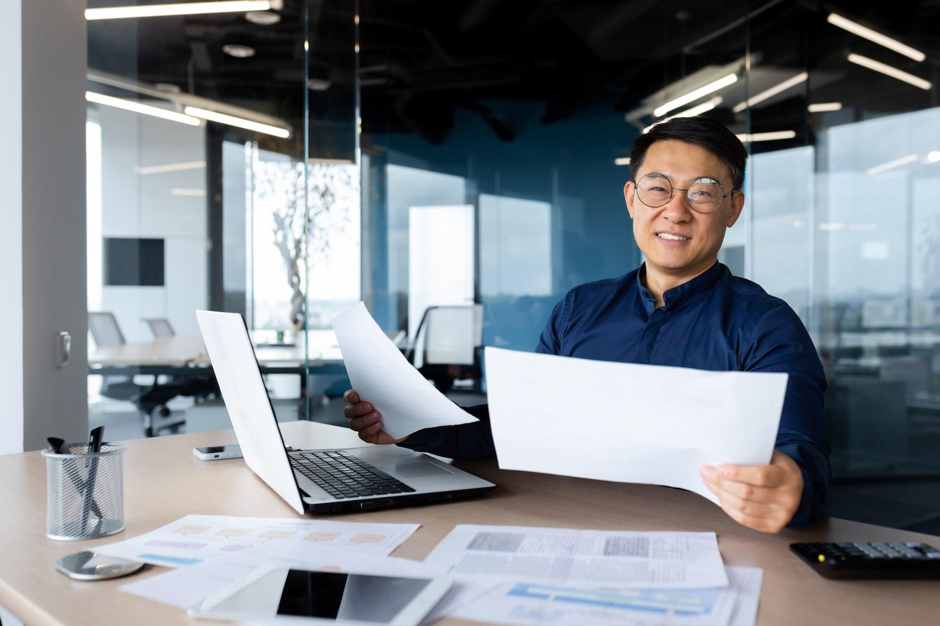 How to Open a Business Bank Account in Dubai