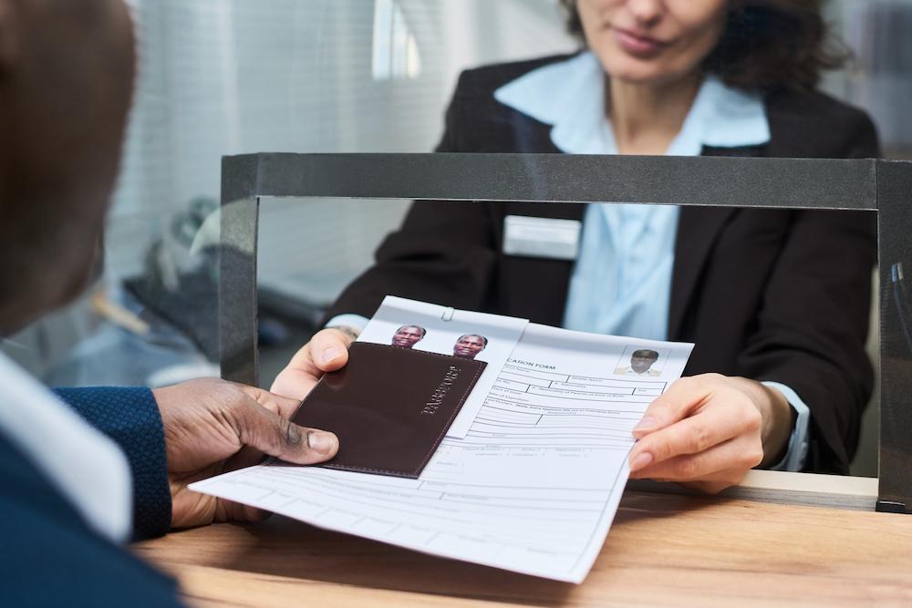 Emirates ID Typing in Dubai: Process, Fees, Documents and How to Apply